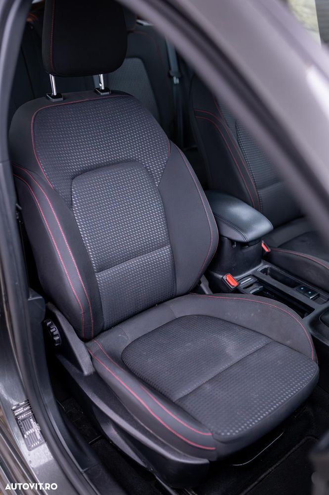 Ford Focus 1.0 EcoBoost Hybrid COOL&CONNECT DESIGN - 17