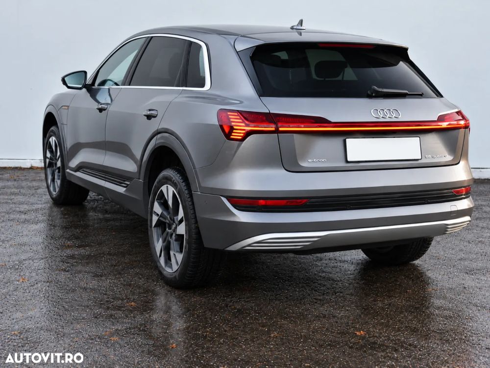 Audi e-tron 55 quattro Advanced - 5