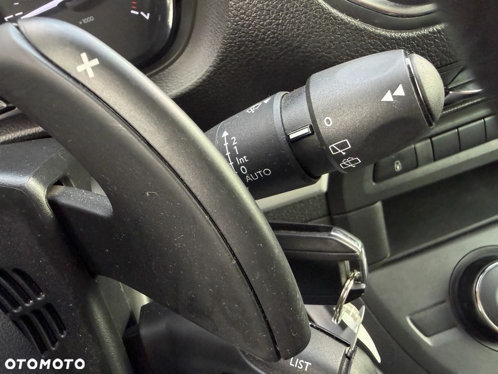 Citroën SpaceTourer M EAT8 Feel - 24