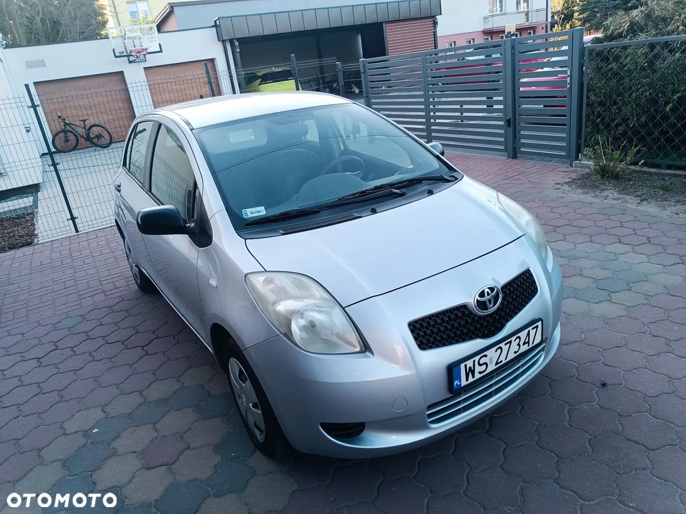 Toyota Yaris 1.0 Terra - 7