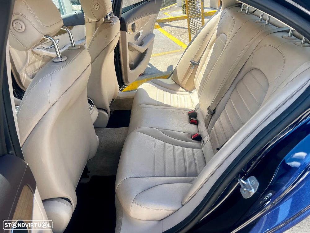 Mercedes-Benz C 300 h - 18