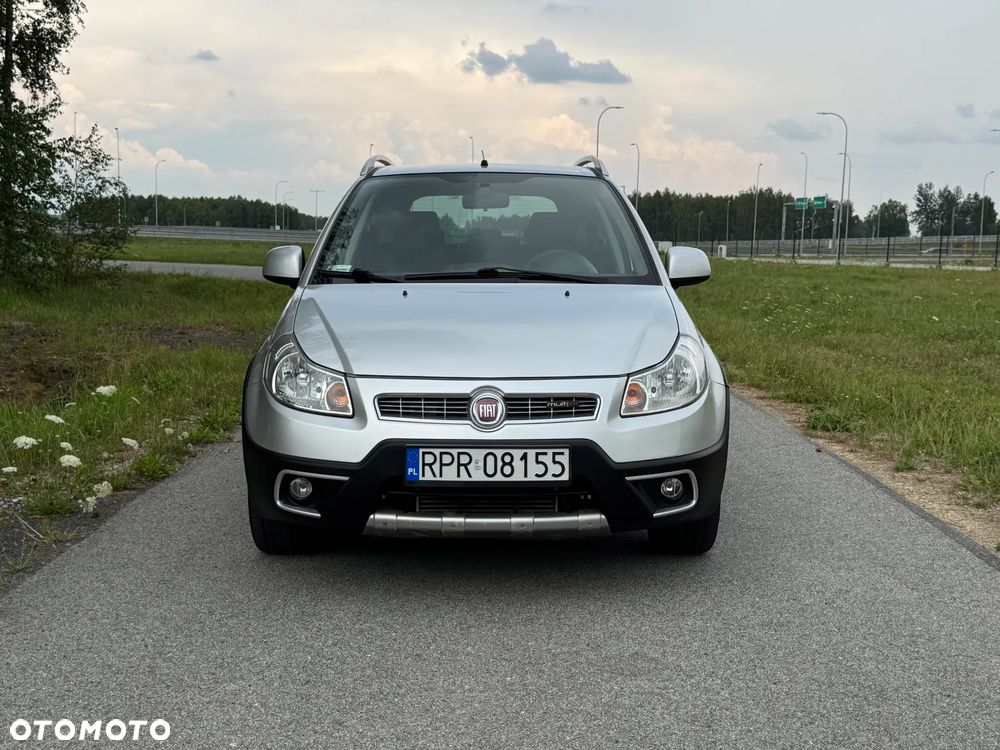 Fiat Sedici 2.0 Multijet DPF 4x4 Emotion - 2