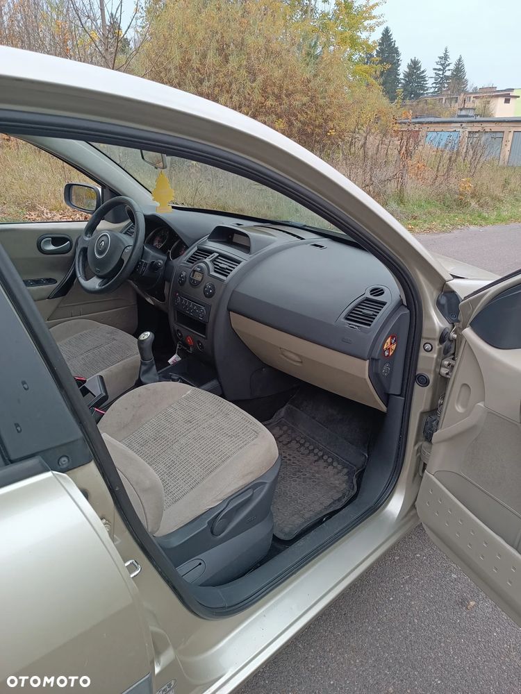 Renault Megane - 10
