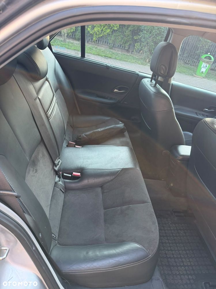 Renault Laguna 2.0T Image - 7