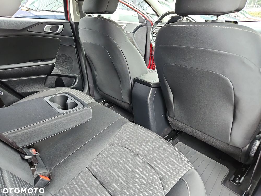 Kia XCeed 1.5 T-GDI M - 26
