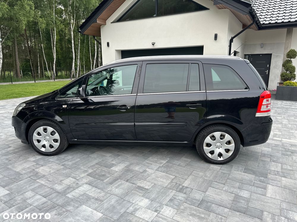 Opel Zafira 1.8 Cosmo EU5 - 5