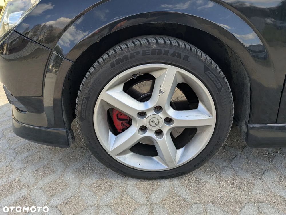 Opel Astra 1.6 Turbo Cosmo - 5