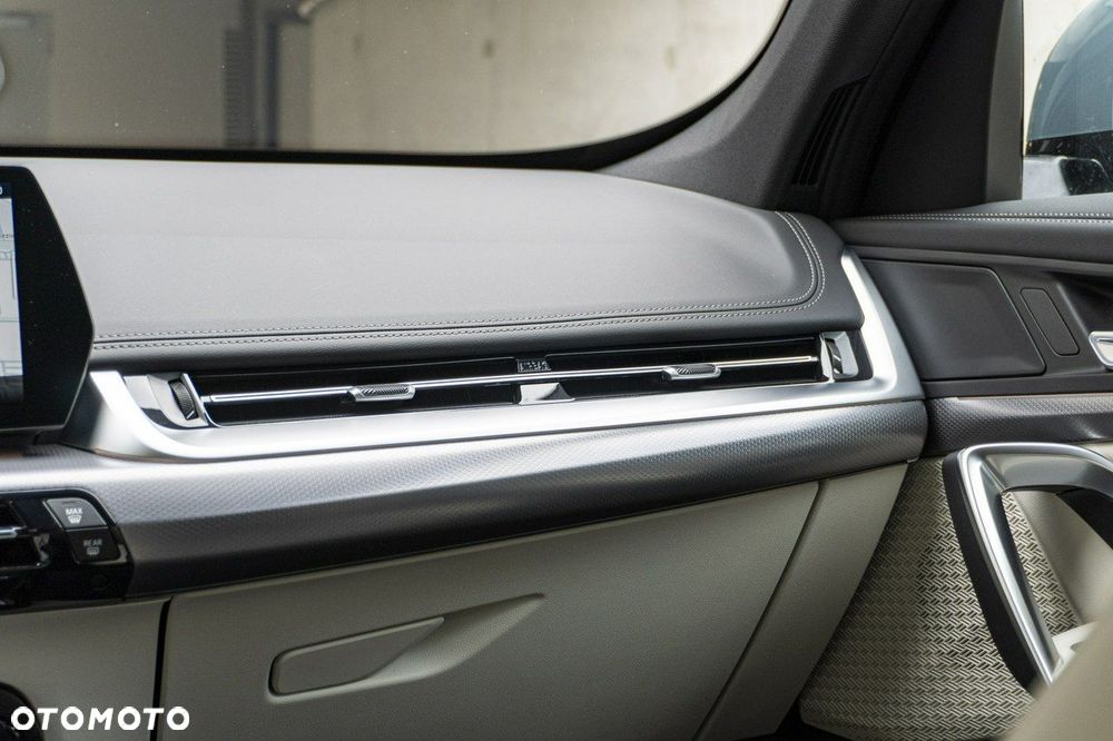 BMW X1 sDrive18i - 21