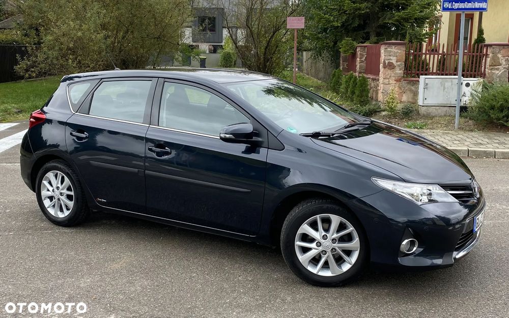 Toyota Auris 1.6 Executive - 13