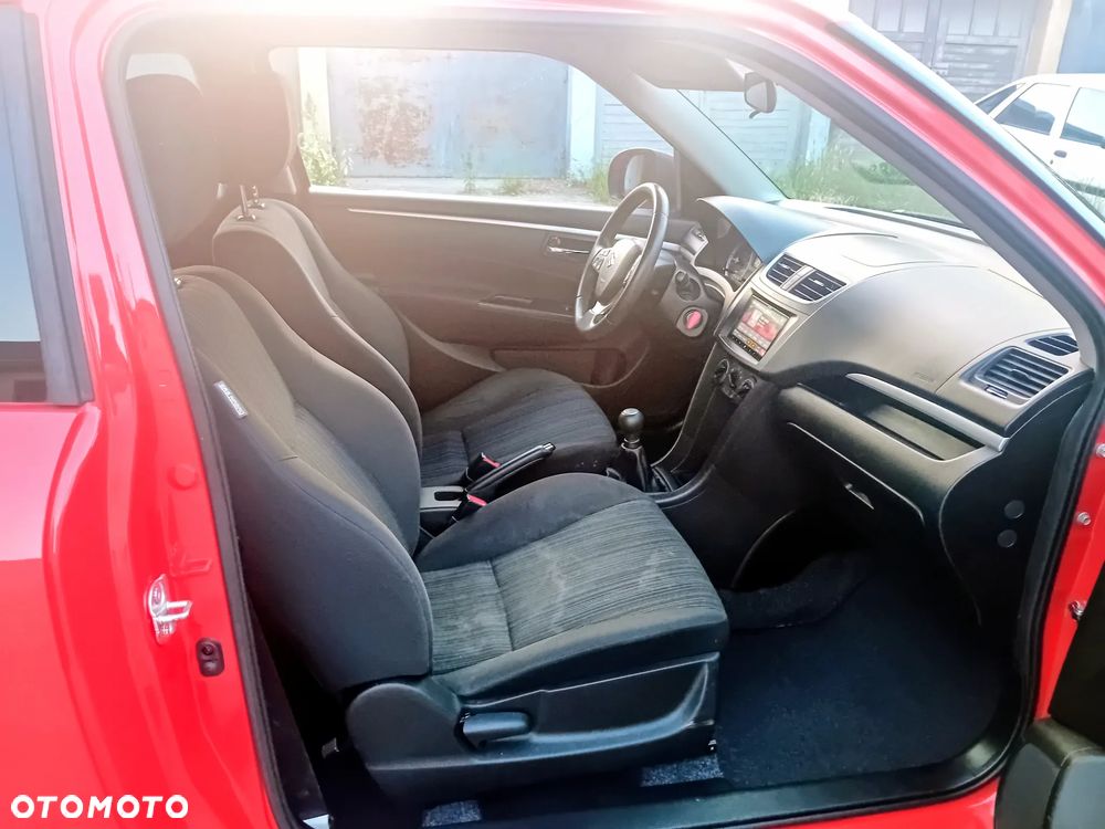Suzuki Swift - 8
