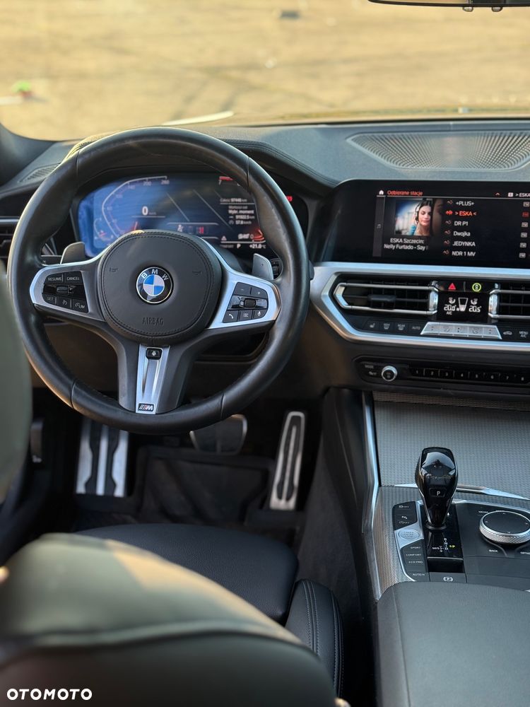BMW Seria 3 330i M Sport - 14