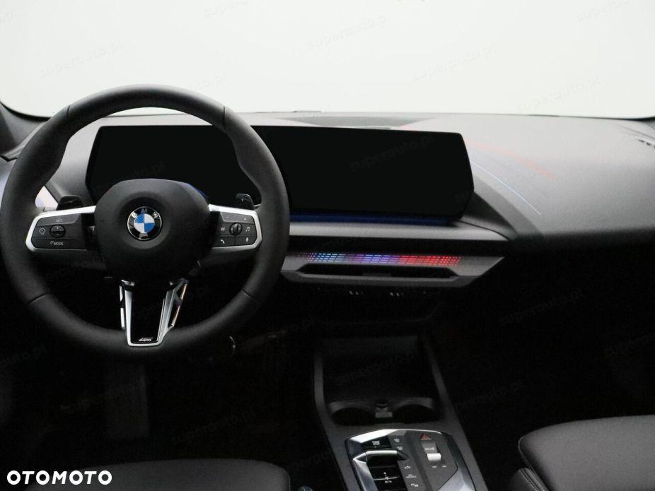 BMW Seria 1 120 mHEV - 9