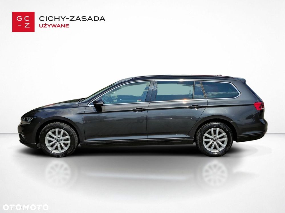Volkswagen Passat - 2