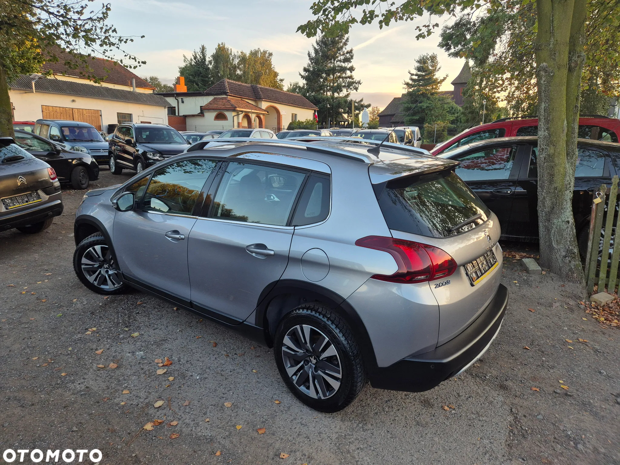 Peugeot 2008 1.6 BlueHDi Allure - 9