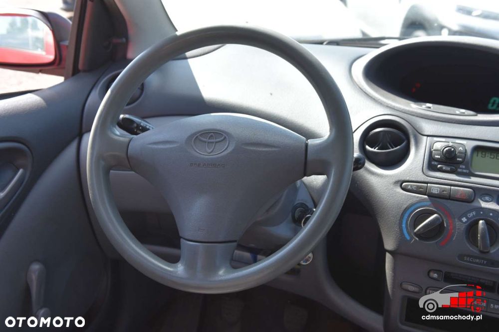 Toyota Yaris - 19