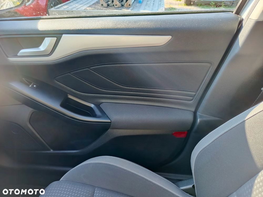 Ford Focus 1.0 EcoBoost Platinium X ASS PowerShift - 17