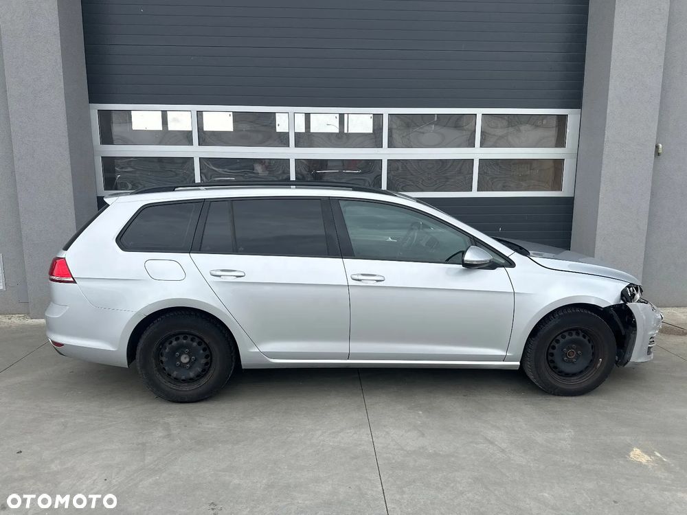 Volkswagen Golf 1.6 TDI BMT Comfortline - 1
