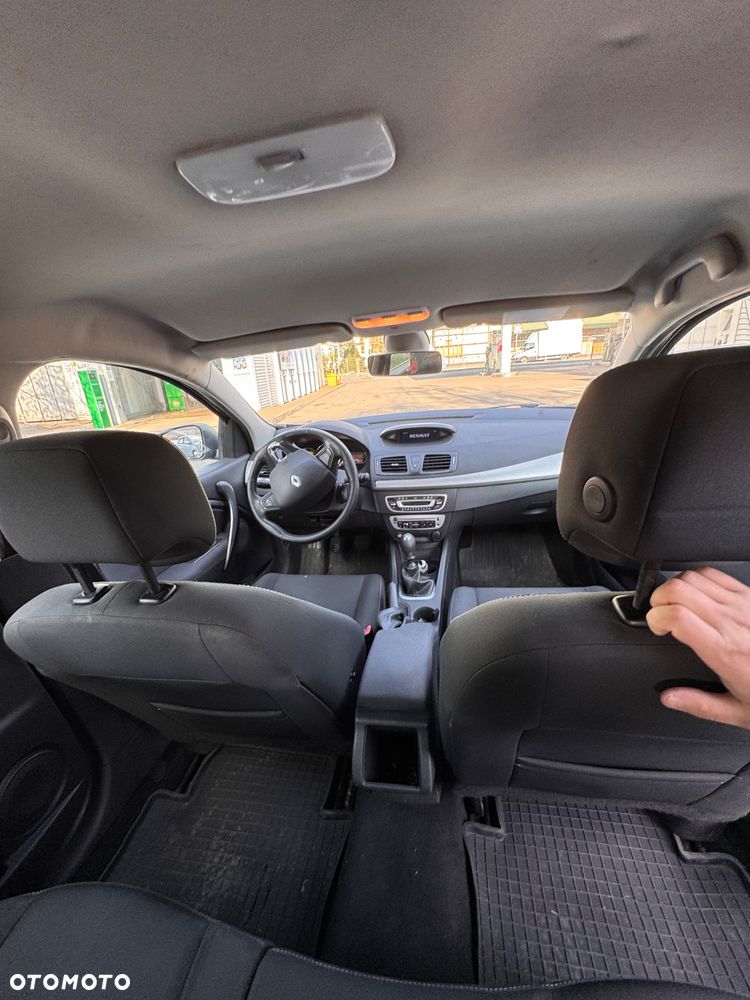 Renault Megane 1.5 dCi Dynamique - 8