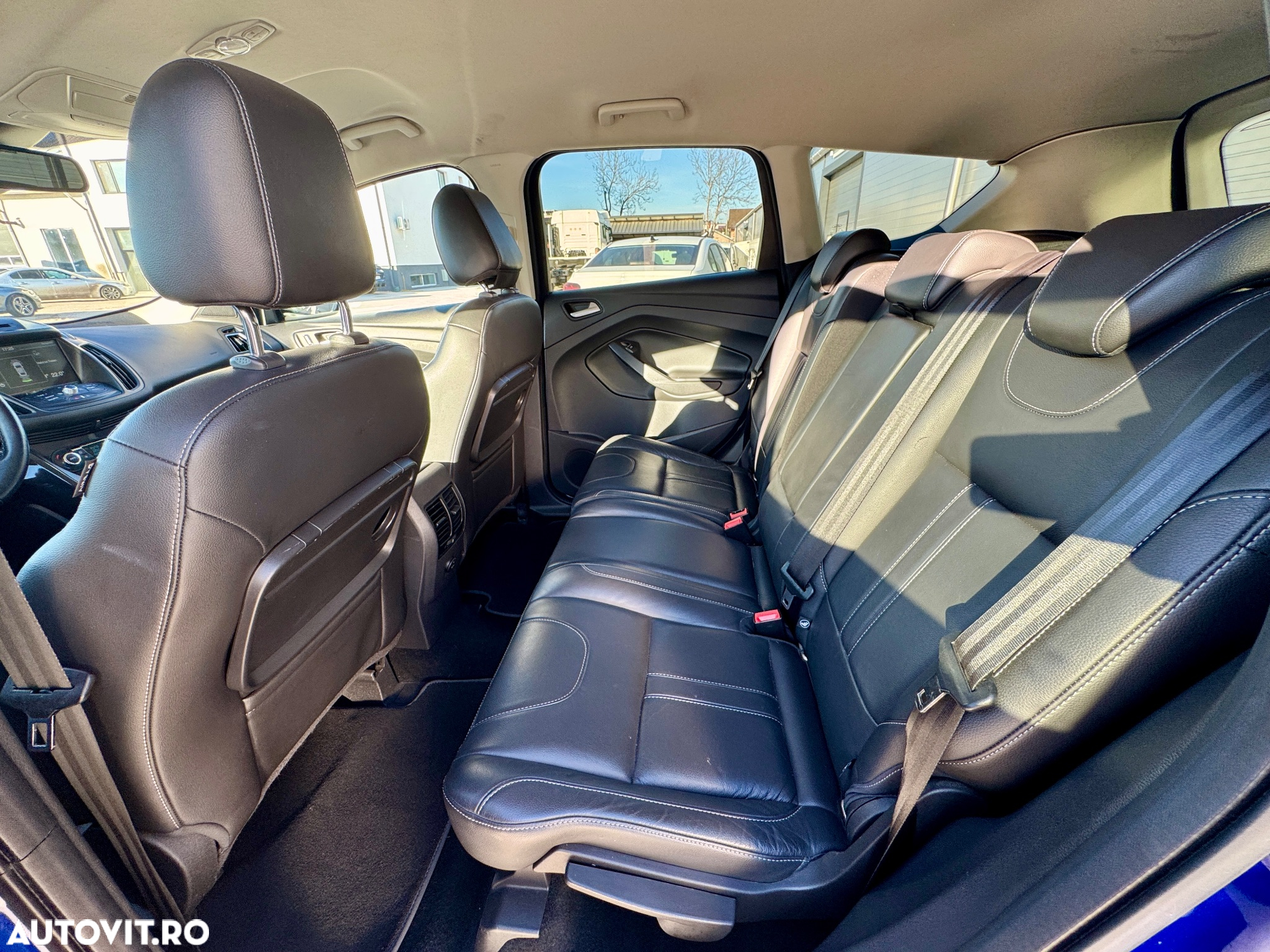 Ford Kuga 2.0 TDCi 2WD Trend - 12