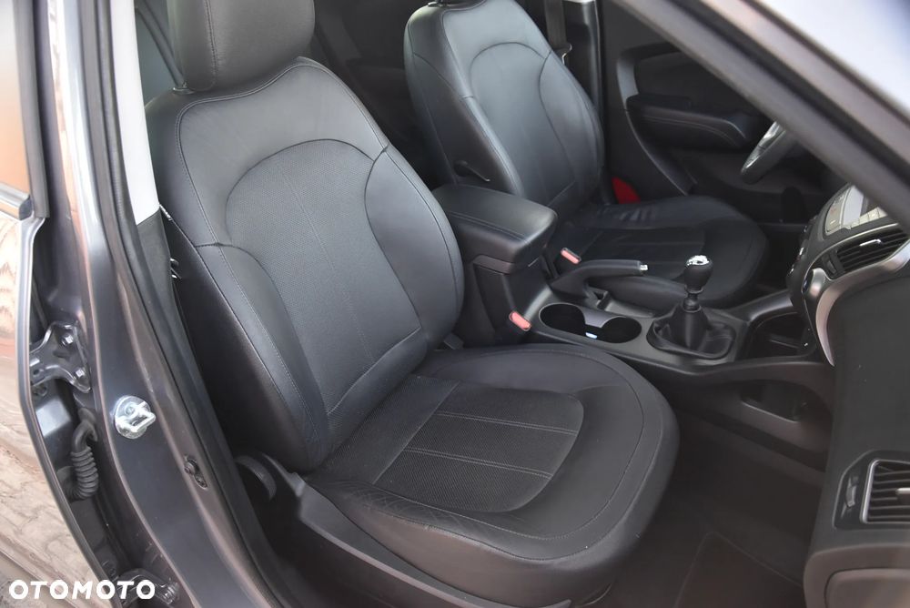 Hyundai ix35 1.6 GDI Premium 2WD - 23