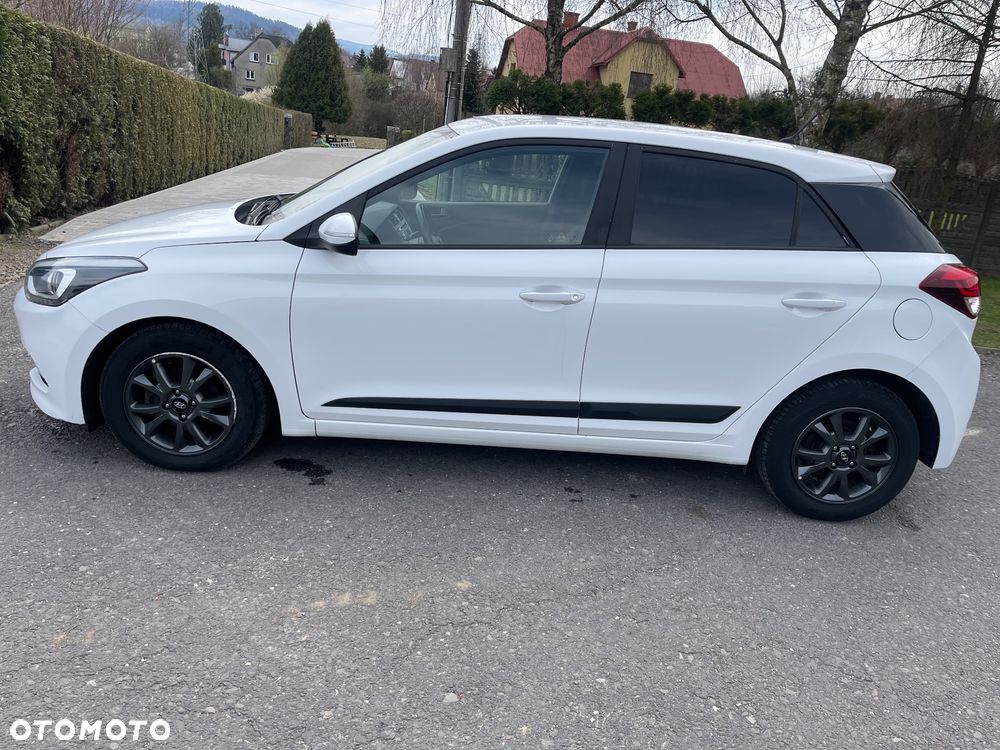 Hyundai i20 1.2 BlueDrive Elegant - 9