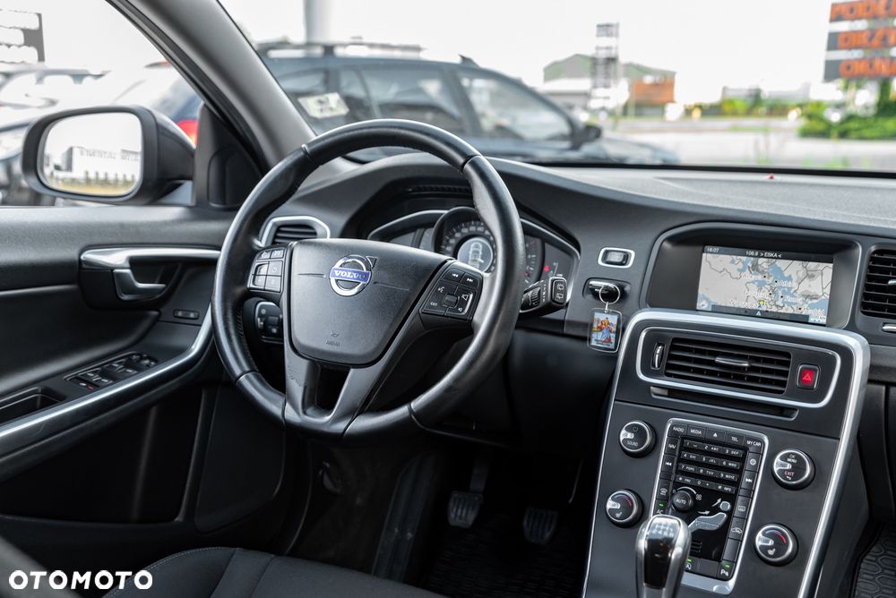 Volvo V60 D3 Linje Business - 24