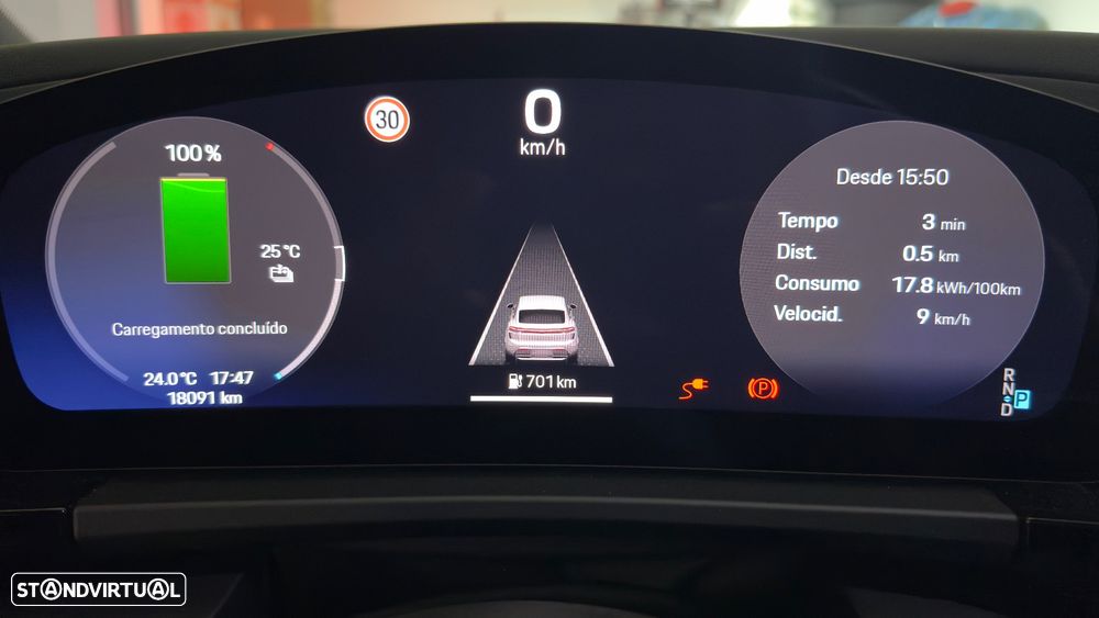 Porsche Macan Electric 4 - 28