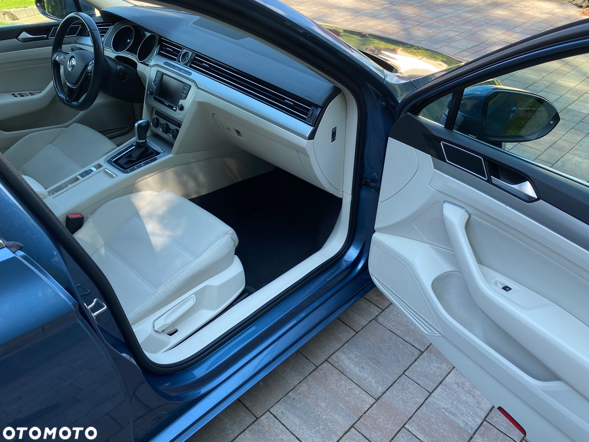 Volkswagen Passat Variant 2.0 TDI DSG (BlueMotion Technology) Comfortline - 10