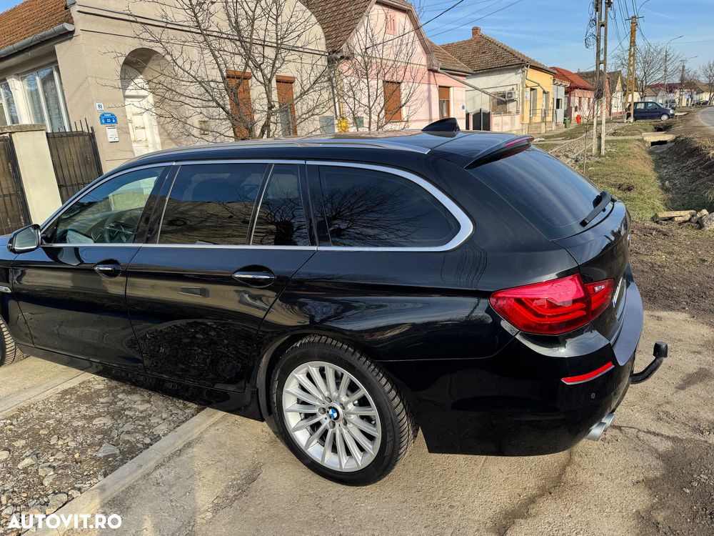 BMW Seria 5 525d xDrive - 4
