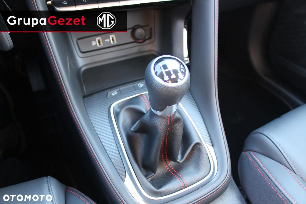 MG ZS - 15