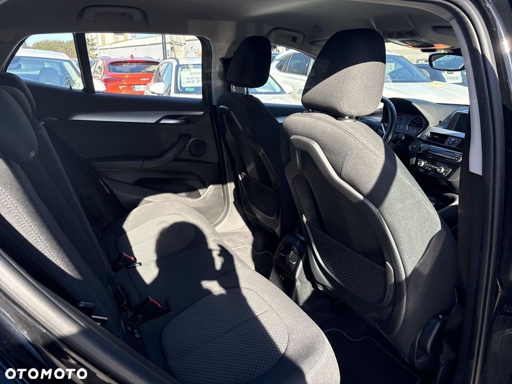 BMW X2 sDrive18i - 27