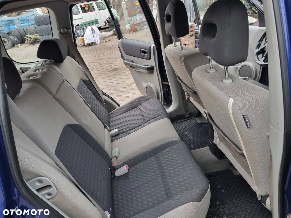 Nissan X-Trail 2.5 Elegance - 21