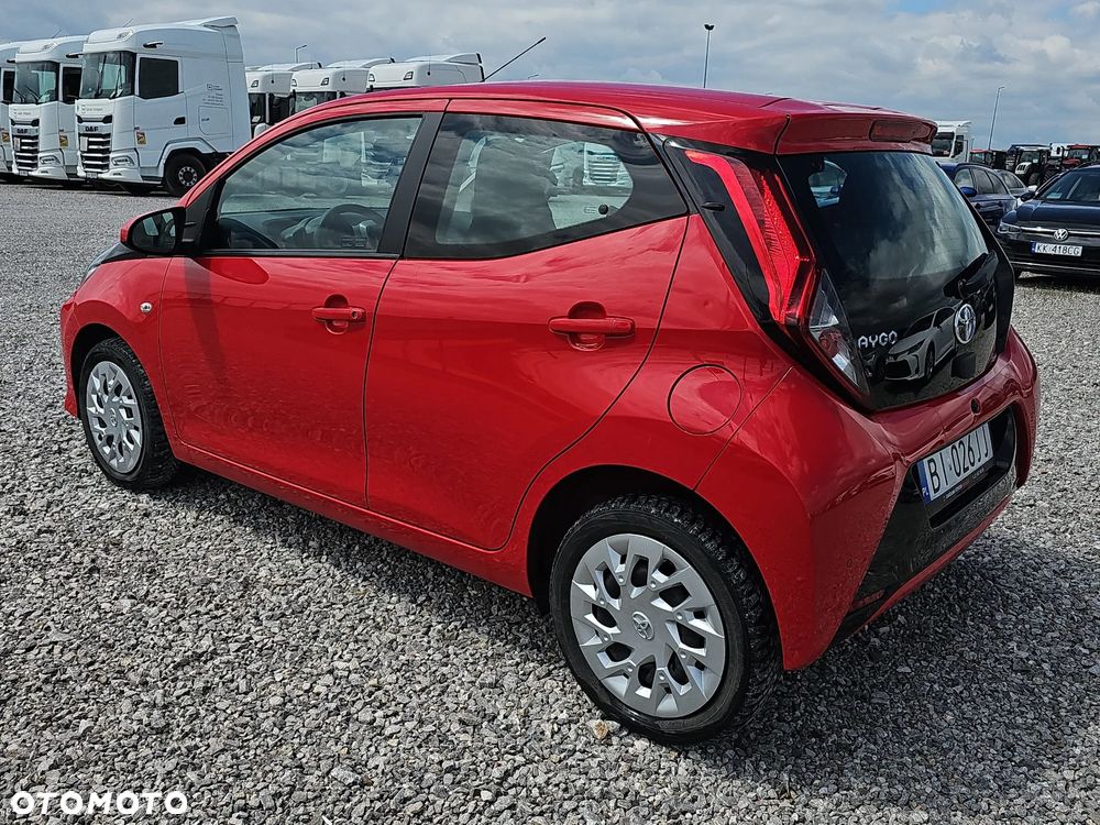 Toyota Aygo x-play - 7
