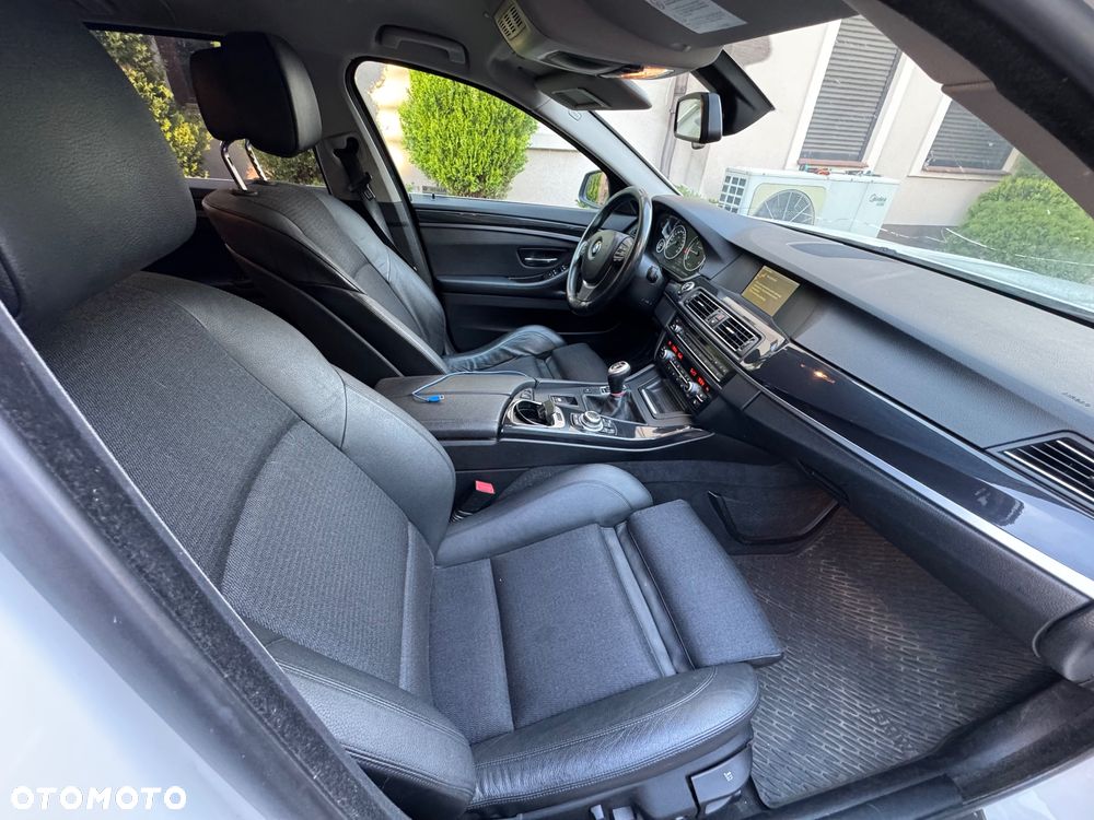 BMW Seria 5 520d Blue Performance - 15