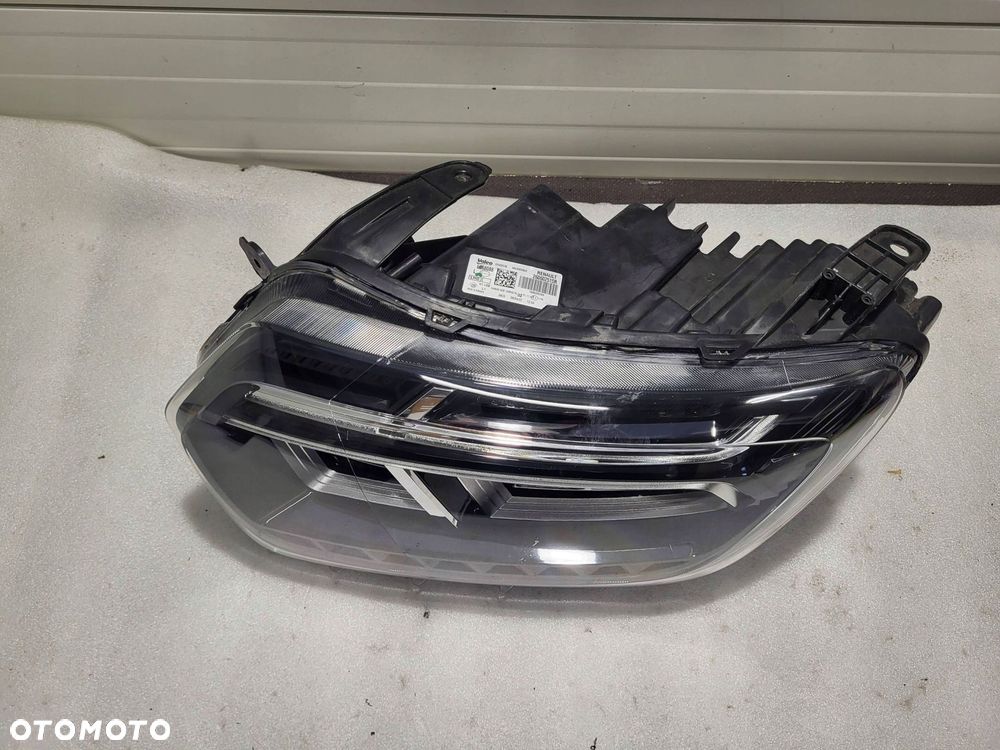 dacia duster ii full led chrom przód strona lewa 260602515r - 6