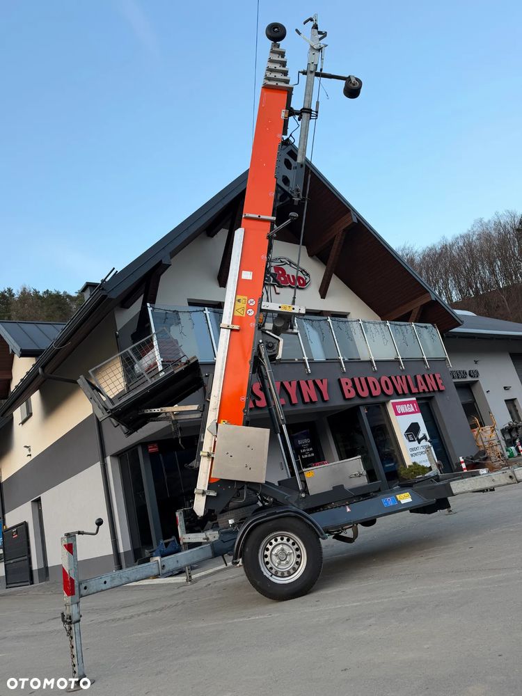 Paus Easy Big 25WH Drabina Dekarska w pełni Hydrauliczna 26 metrów. Obrotowa. 2018rok. Jak Nówka z salonu. praktycznie zerowy przebieg! Odpala na kluczyk. Silnik Honda. Serwisy w Dekra do Końca. Sprowadzona z Komuny Norweskiej. Wielka Okazja. Dokumenty do rejestracji. Dodatkowe sterowanie z góry. Nowy model - 3