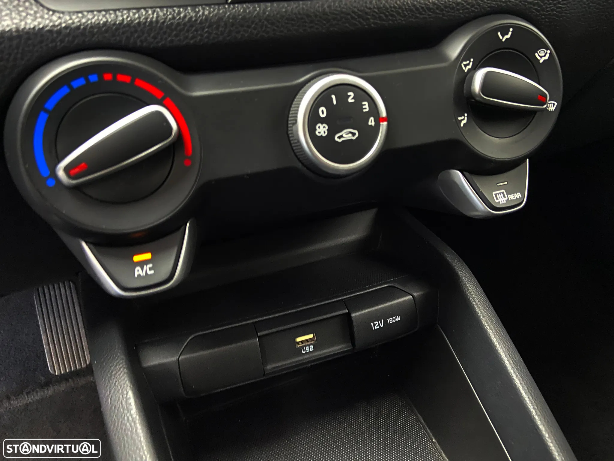 Kia Stonic 1.2 Dynamic - 19