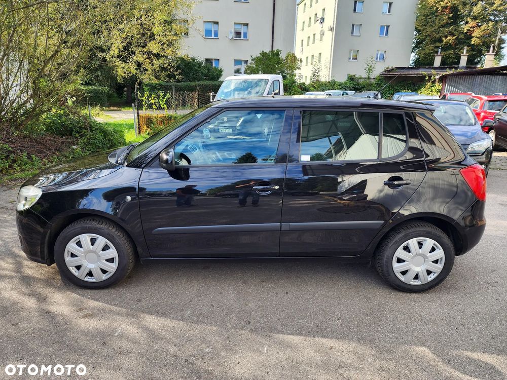 Skoda Fabia 1.2 HTP Ambiente - 9