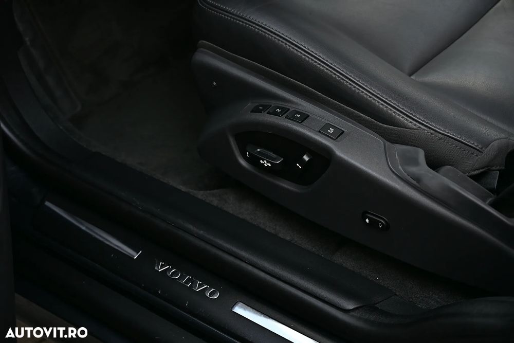 Volvo XC 60 D3 Geartronic Summum - 19
