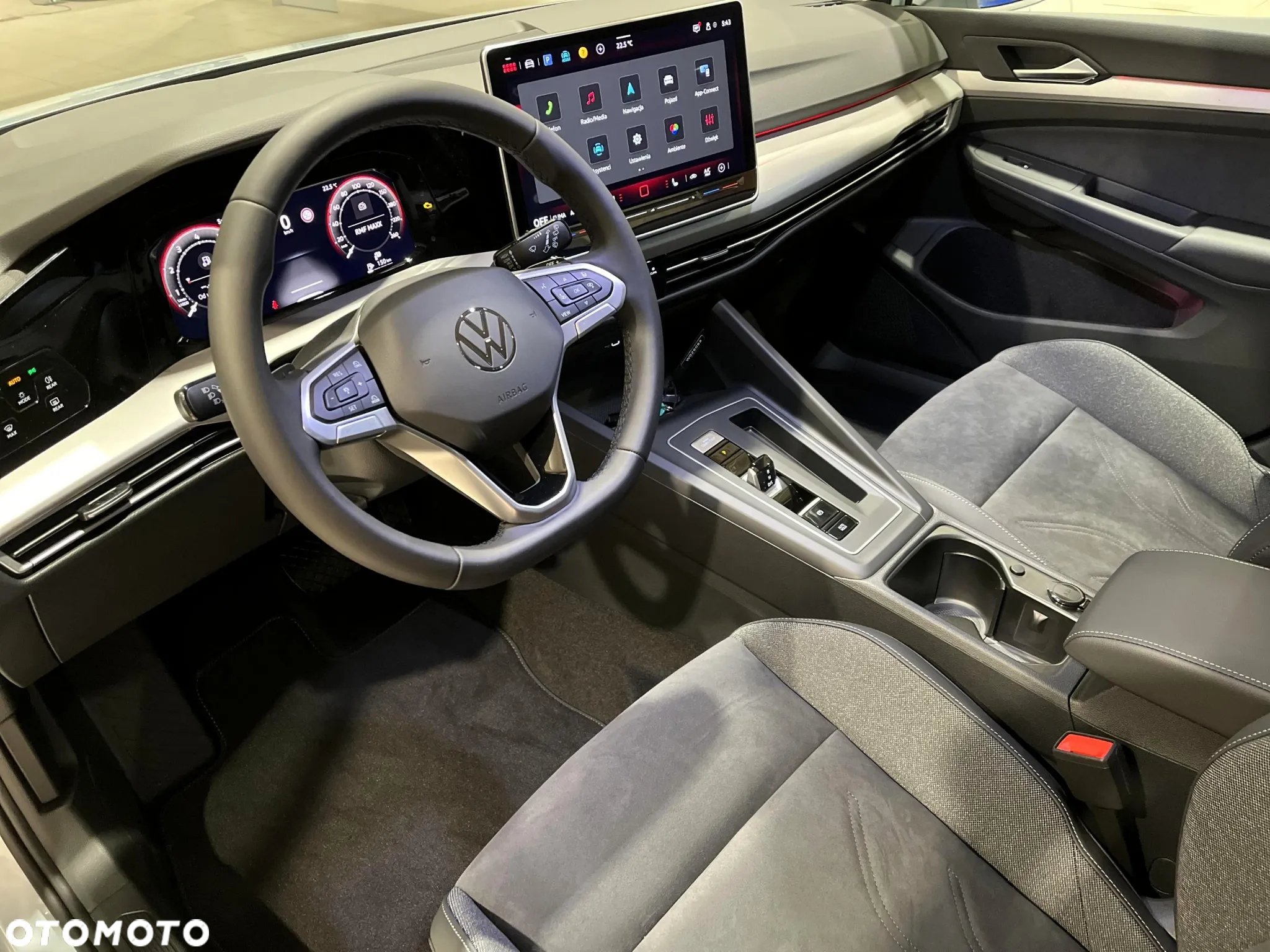 Volkswagen Golf VIII 1.5 eTSI mHEV Life Plus DSG - 9