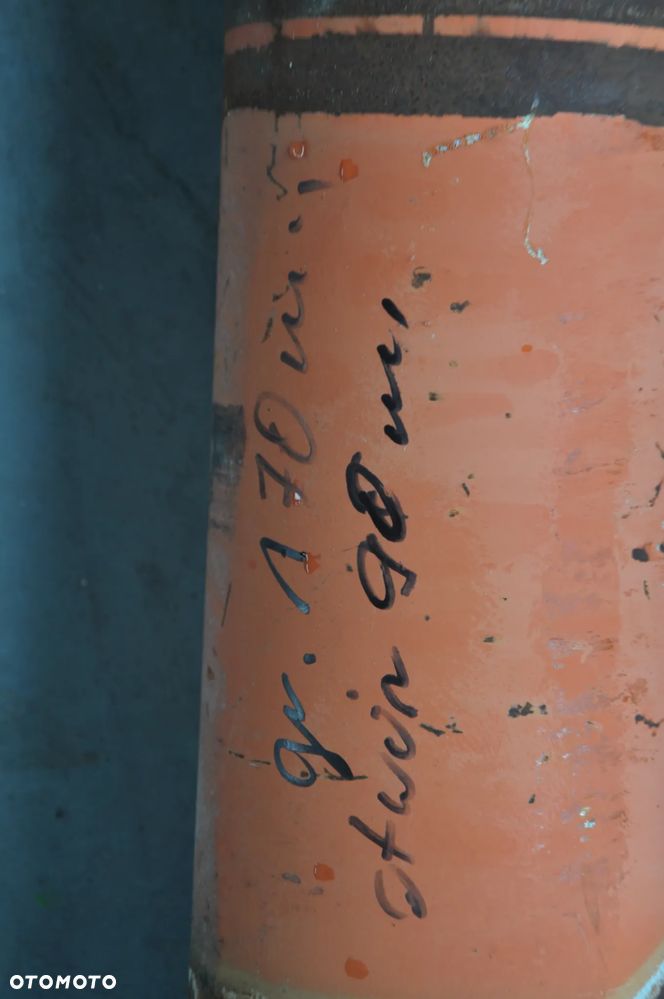 Silownik hydrauliczny  koparka Atlas - 6