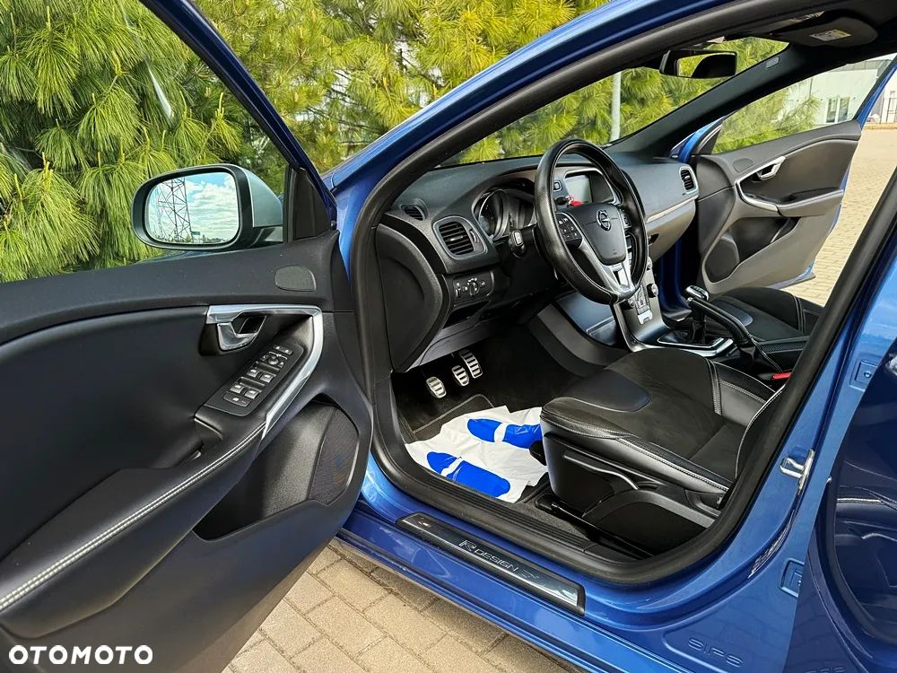 Volvo V40 D2 RDesign - 22