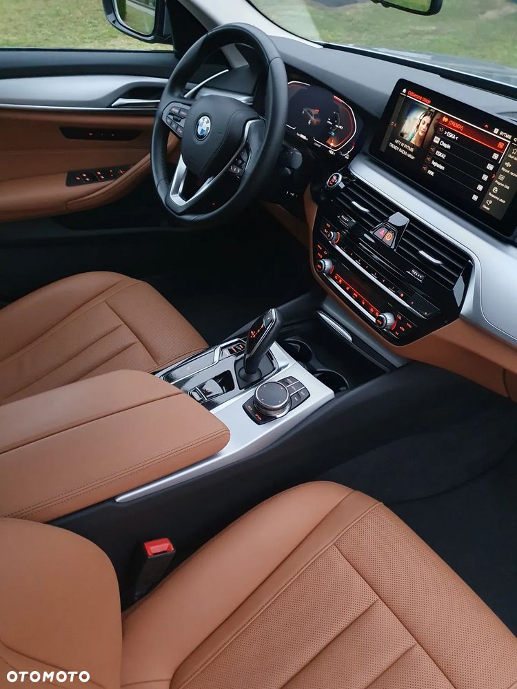 BMW Seria 5 - 13