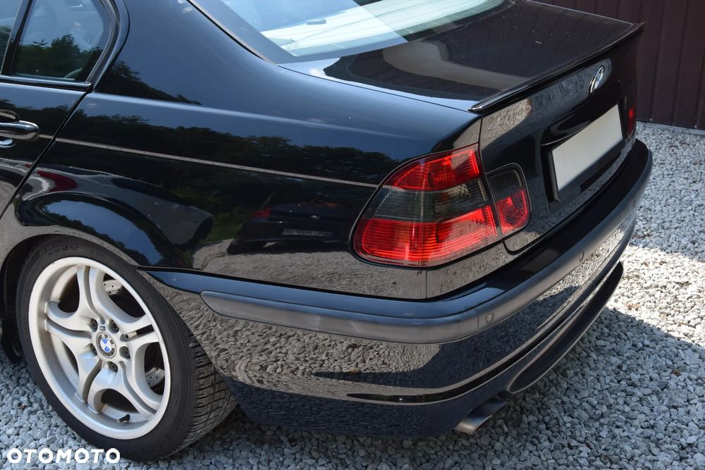 BMW Seria 3 325i Edition Sport - 16