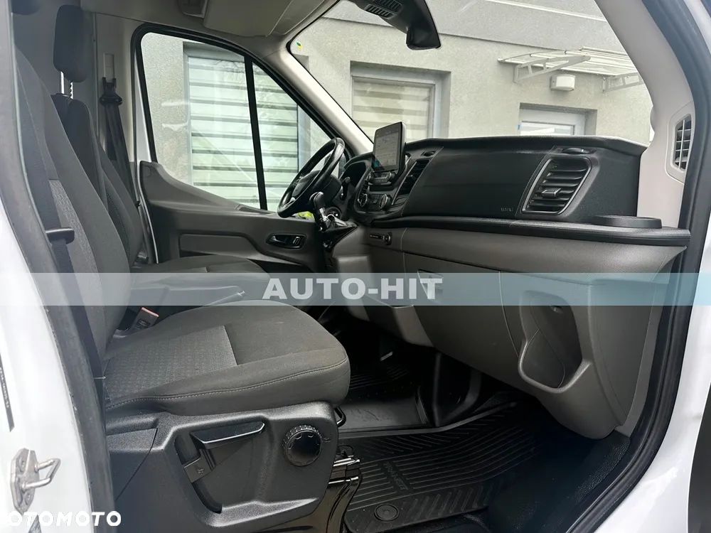 Ford Transit - 23