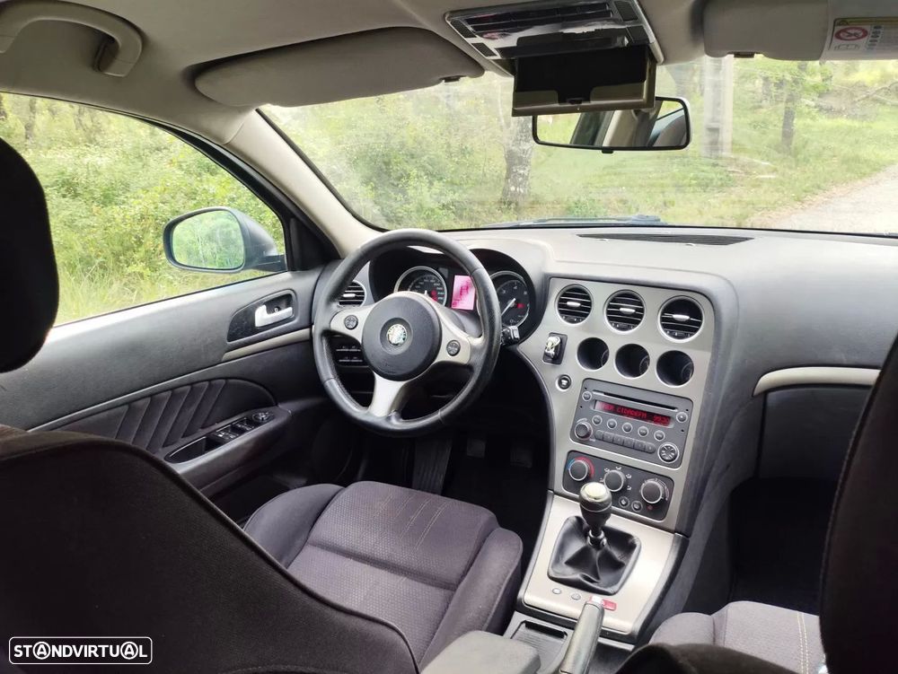 Alfa Romeo 159 Sportwagon 1.9 JTDm 16V Elegante - 15