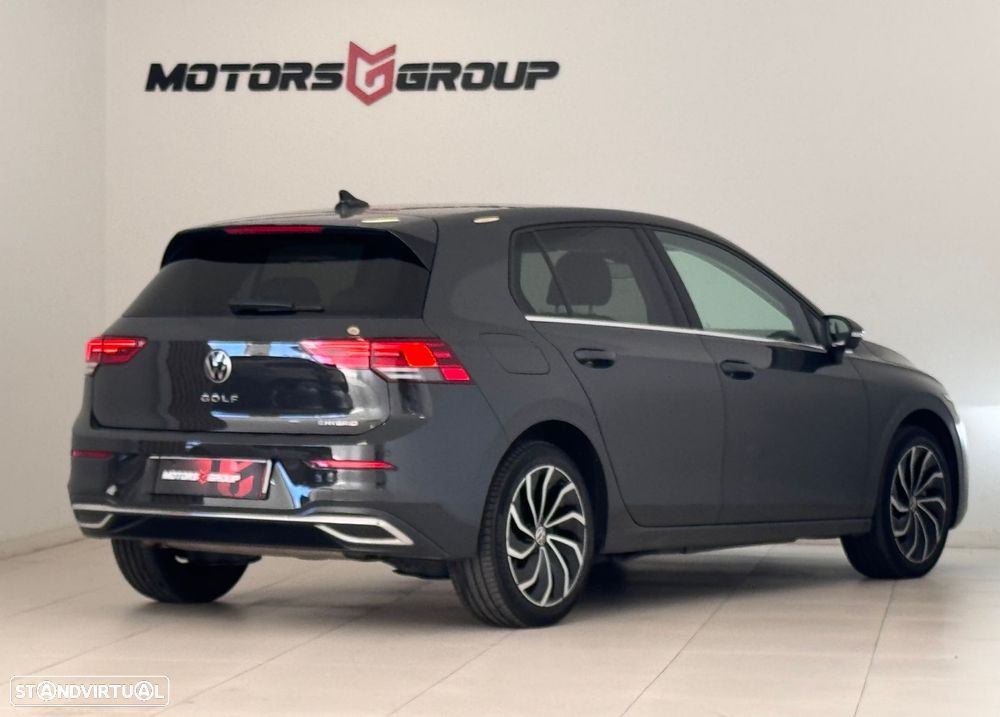 VW Golf - 28