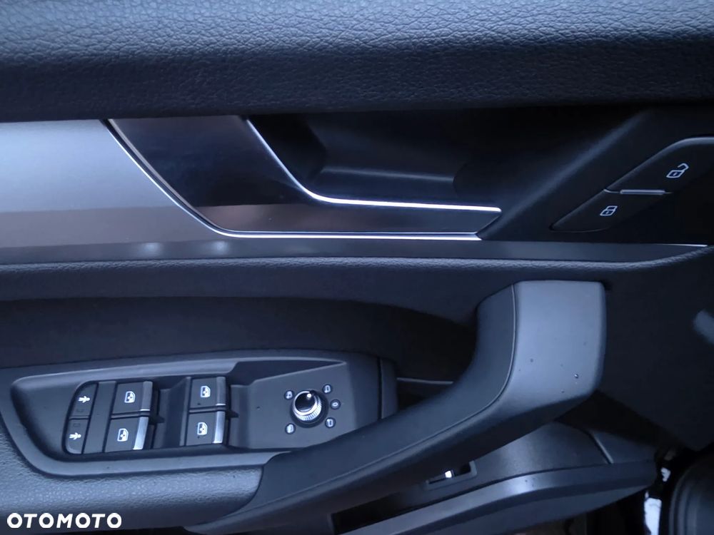 Audi Q5 35 TDI Quattro Sport S tronic - 34