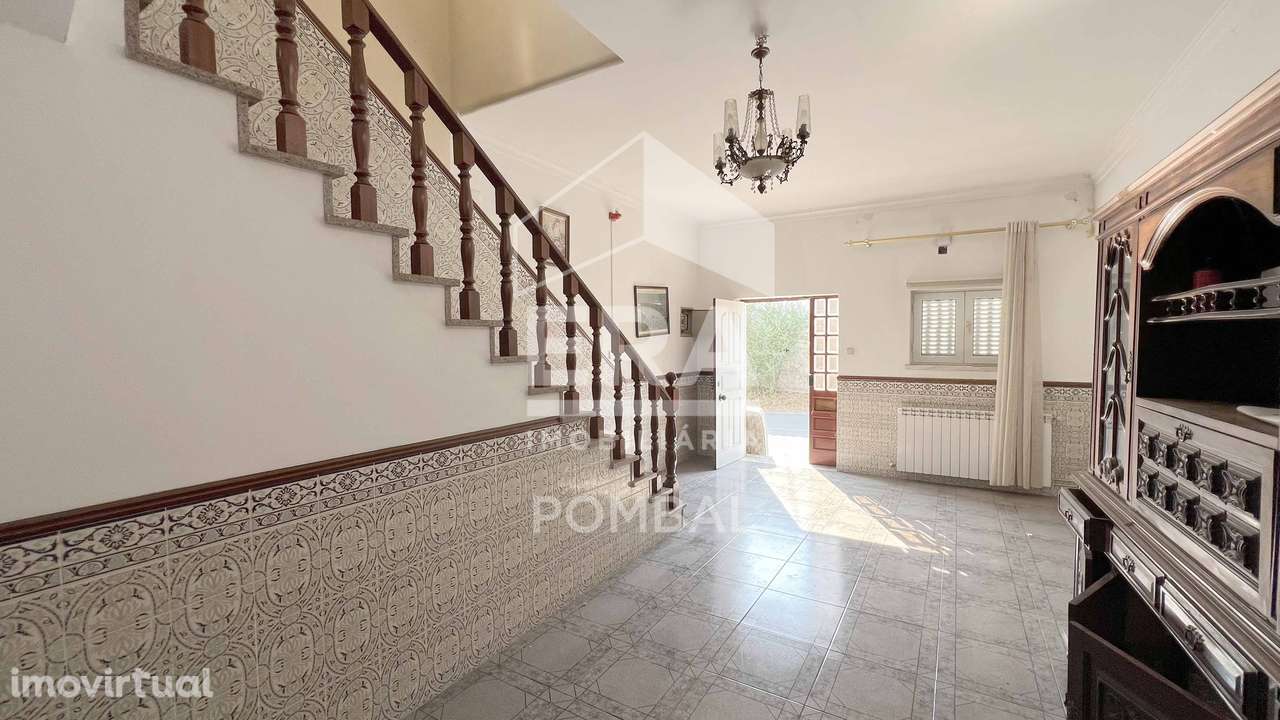 Moradia T6 localizada em Freixianda - Grande imagem: 3/18