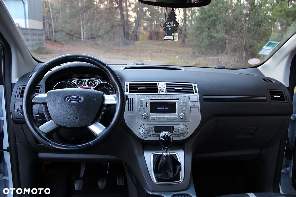 Ford Kuga 2.0 TDCi Titanium - 8